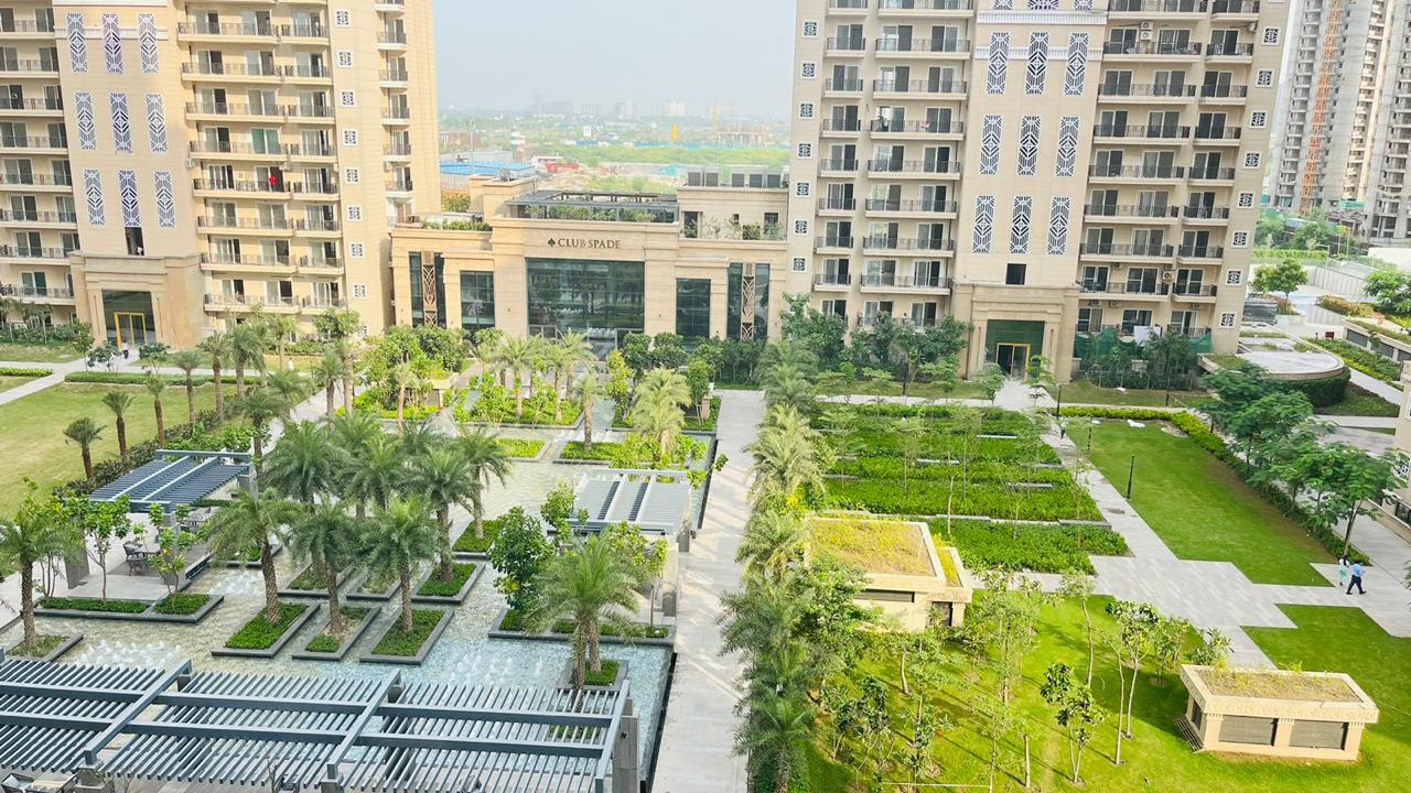 Property Dealer in Noida